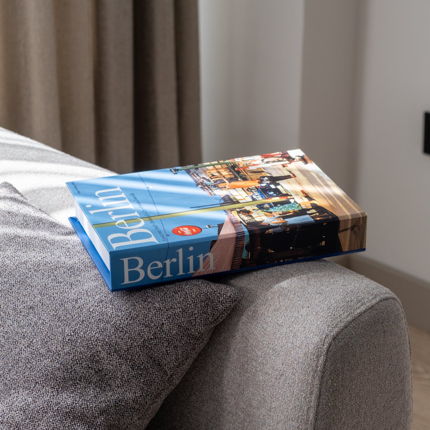 Vintage Berlin Dekoratif Sahte Kitap Kutusu